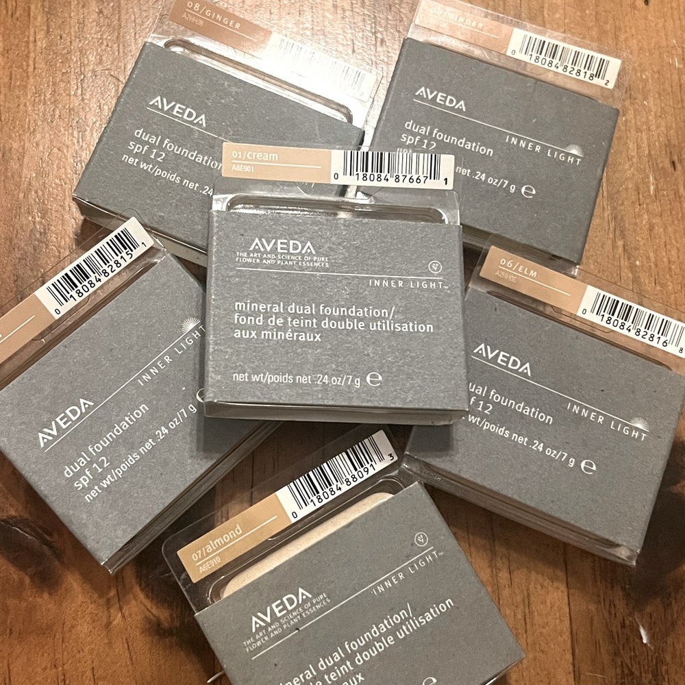 Aveda Dual Powder Foundation NIB